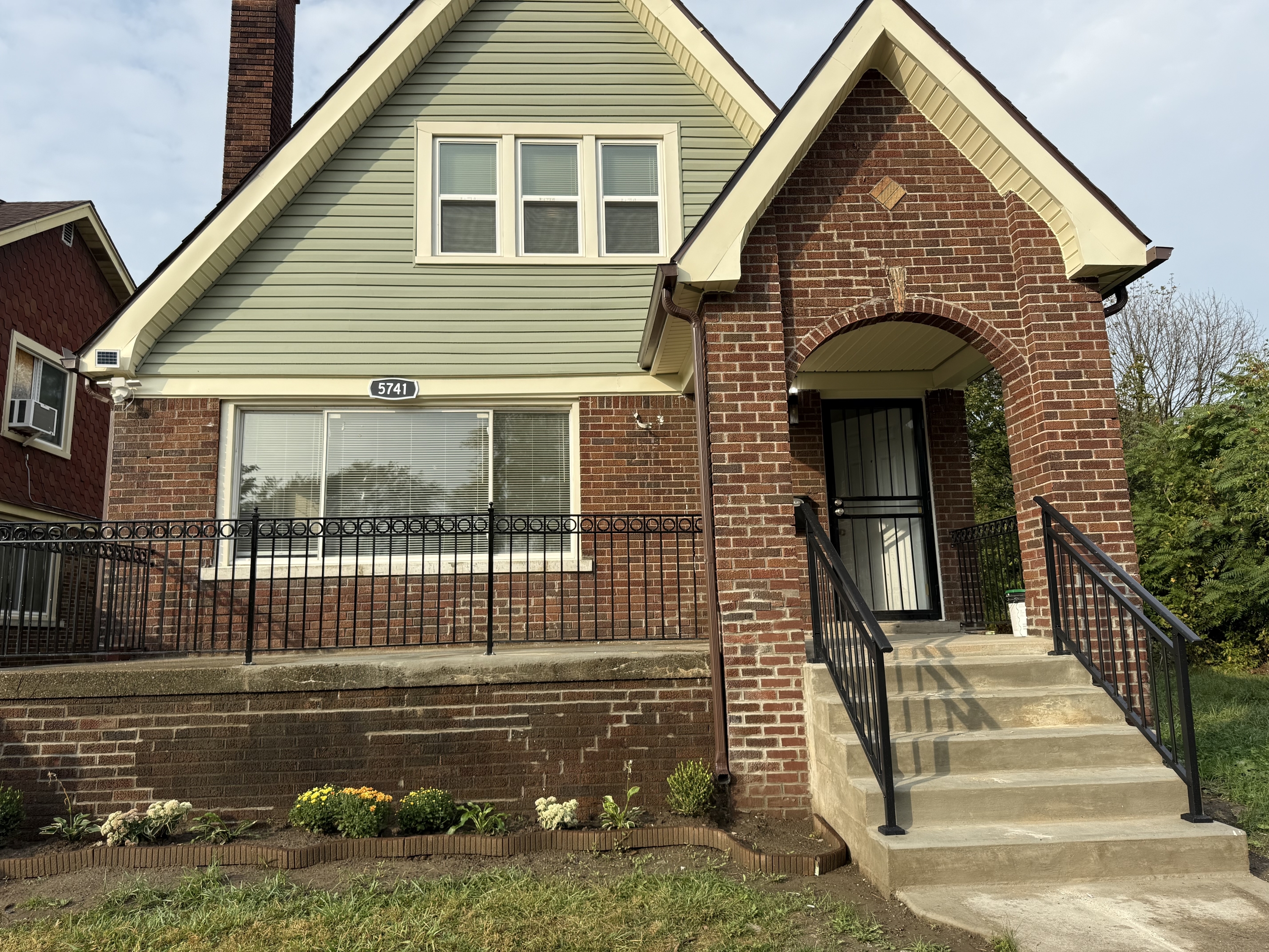 5741 Lakewood Street - 1
